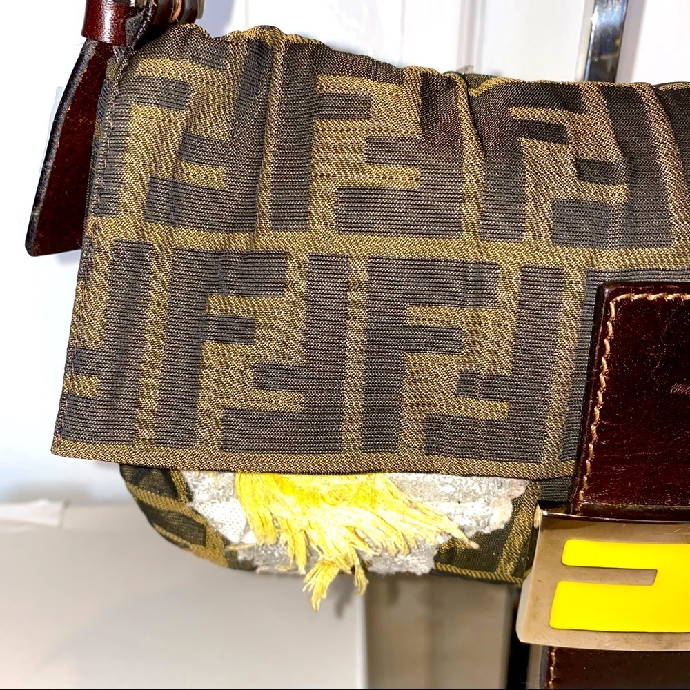 🛑SOLD🛑 Vintage FENDI Zucca Flower Motif Mamma Bucket Shoulder Bag - Picture 5 of 14